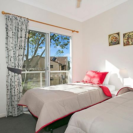 Harmony - A Desirable Area In Broadbeach Appartement Gold Coast Buitenkant foto